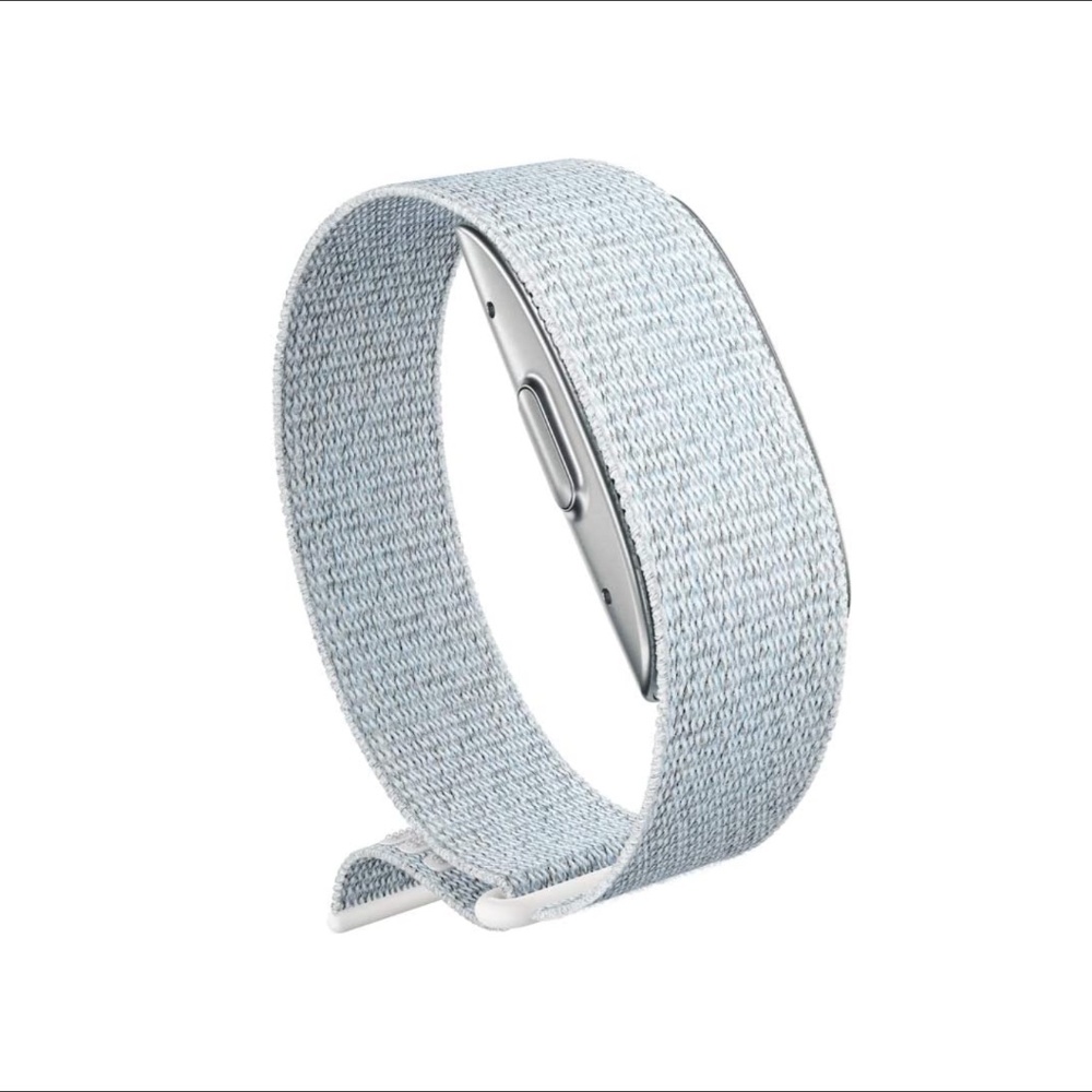 Amazon Halo Band - Medium - Winter + Silver